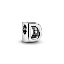 Pandora "D" betű charm