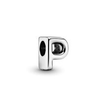 Pandora "P" betű charm 797470